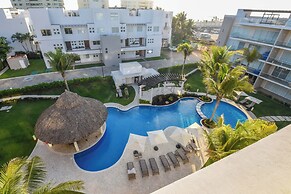 New Vidamar Apartment with Pool & Tennis