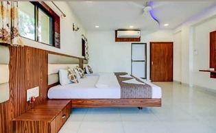 Hotel Golden Palms