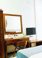 Grand Rockland Hotel