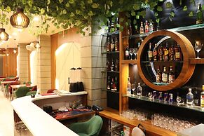 Hotel Samrat