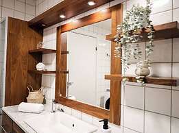 Spacious Apartment Right in the City Centre