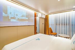 Dequan Luxury JingGuang Hotel