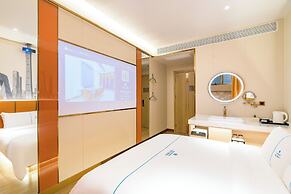 Dequan Luxury JingGuang Hotel