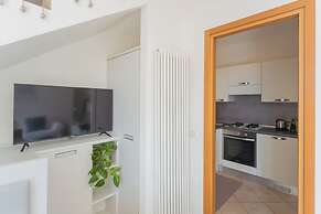 Blue Bliss Apartment by Rent all Como