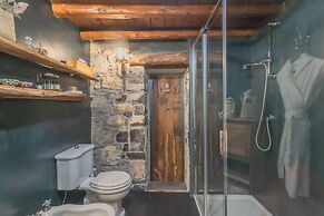 The Writer's Nest by Rent all Como