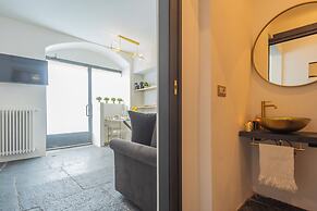 Como Dreams Apartments by Rent all Como