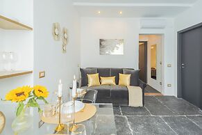 Como Dreams Apartments by Rent all Como