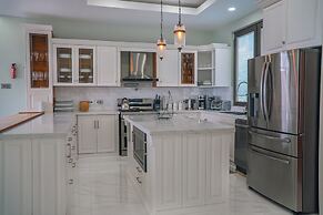 Yellow Sands Luxury Villas Unit 1