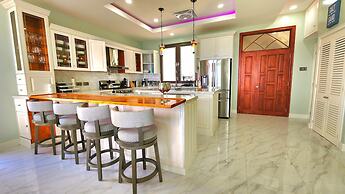 Yellow Sands Luxury Villas Unit 1