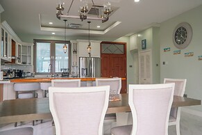 Yellow Sands Luxury Villas Unit 1