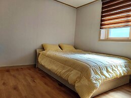 Mirinae Lakeside Marine Villa