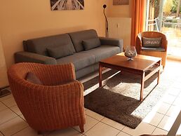 Stylish Ground-floor Stay