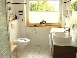 Stylish Ground-floor Stay