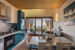 Terraced House With Shared Pool