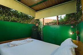 Sofiana s Garden Retreat w Private Pool