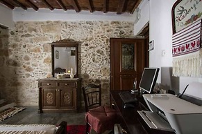 Sofiana s Garden Retreat w Private Pool