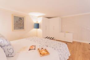 Cinque Giornate 70 Suites by Rent all Como