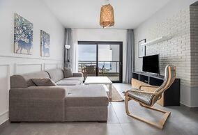 Caesar Blue Seaside Luxury Apartments