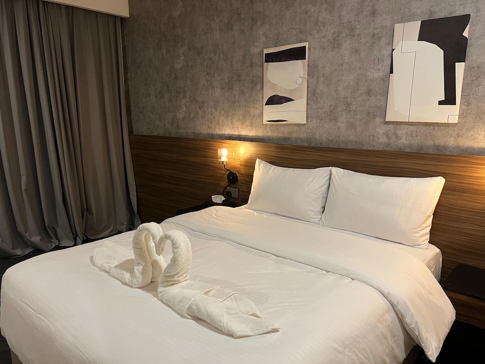 LAZÖY HOTEL
