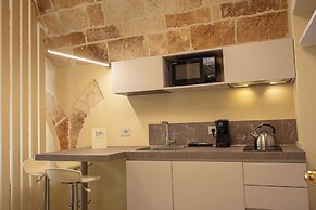 Iris Apartments