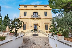 Nella Apartment With Pool
