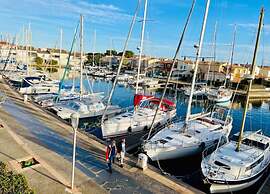 Seaside Simplicity & Comfort
