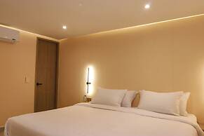 Dunia Suite