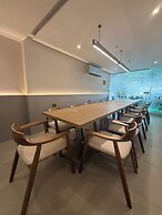 Dunia Suite