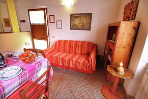 Farmhouse in Castiglione Dorcia