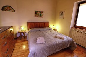 Farmhouse in Castiglione Dorcia