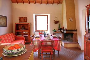 Farmhouse in Castiglione Dorcia