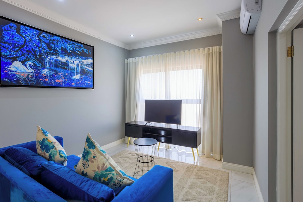 Adinkra Boutique Hotel