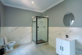 Adinkra Boutique Hotel