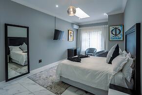 Adinkra Boutique Hotel
