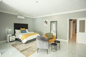 Adinkra Boutique Hotel