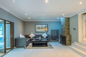 Adinkra Boutique Hotel