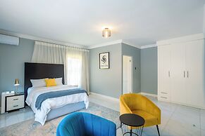 Adinkra Boutique Hotel
