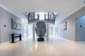 Adinkra Boutique Hotel