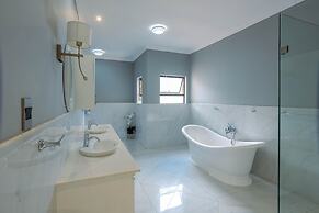 Adinkra Boutique Hotel