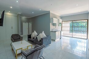 Adinkra Boutique Hotel
