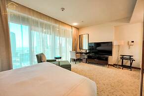 Peaceful Studio with Burj Khalifa View