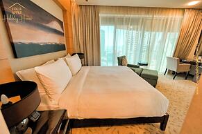 Luxury Studio with Burj Khalifa View