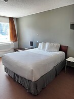 Zero-100 Motor Inn