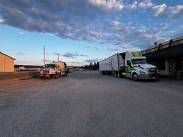 Zero-100 Motor Inn