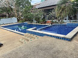 Iyara Boty Resort