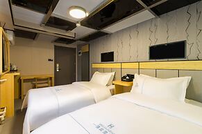 Dequan Chaoyang Park Hotel