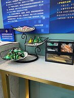 Dequan Chaoyang Park Hotel