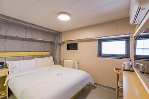 Dequan Chaoyang Park Hotel