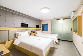 Dequan Chaoyang Park Hotel