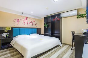 Dequan Railway Station Hotel